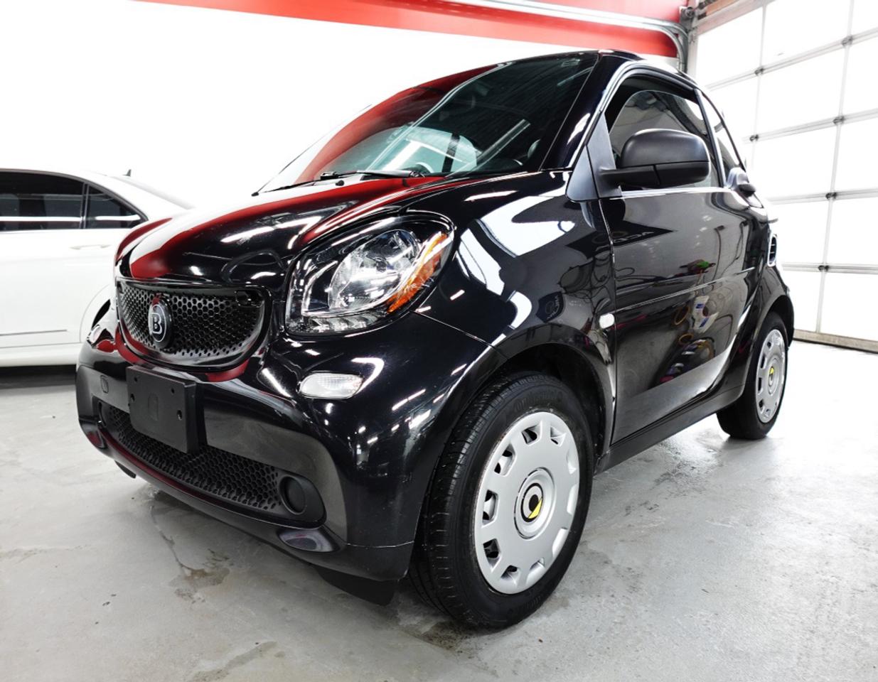 2017 Smart fortwo SMART FOR TWO.NO ACCIDENT,NAVI,APPLE CAR PLAY Photo