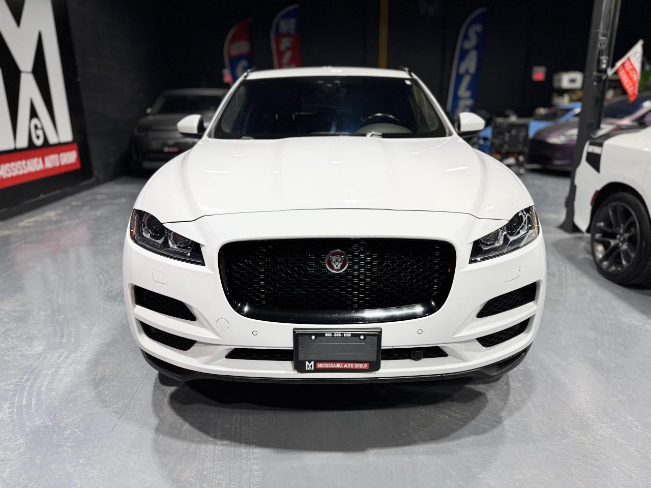 2019 Jaguar F-PACE 25t AWD Prestige Photo