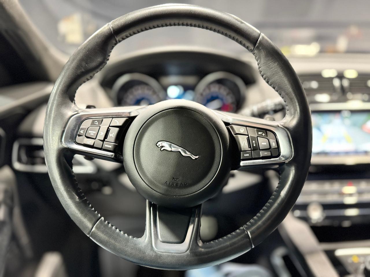 2019 Jaguar F-PACE 25t AWD Prestige Photo