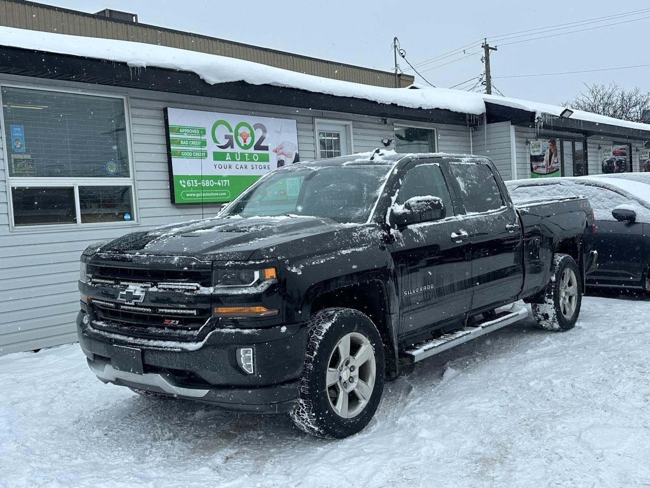 2018 Chevrolet Silverado 1500 CREW CAB LT W/Z71 PACKAGE Photo3