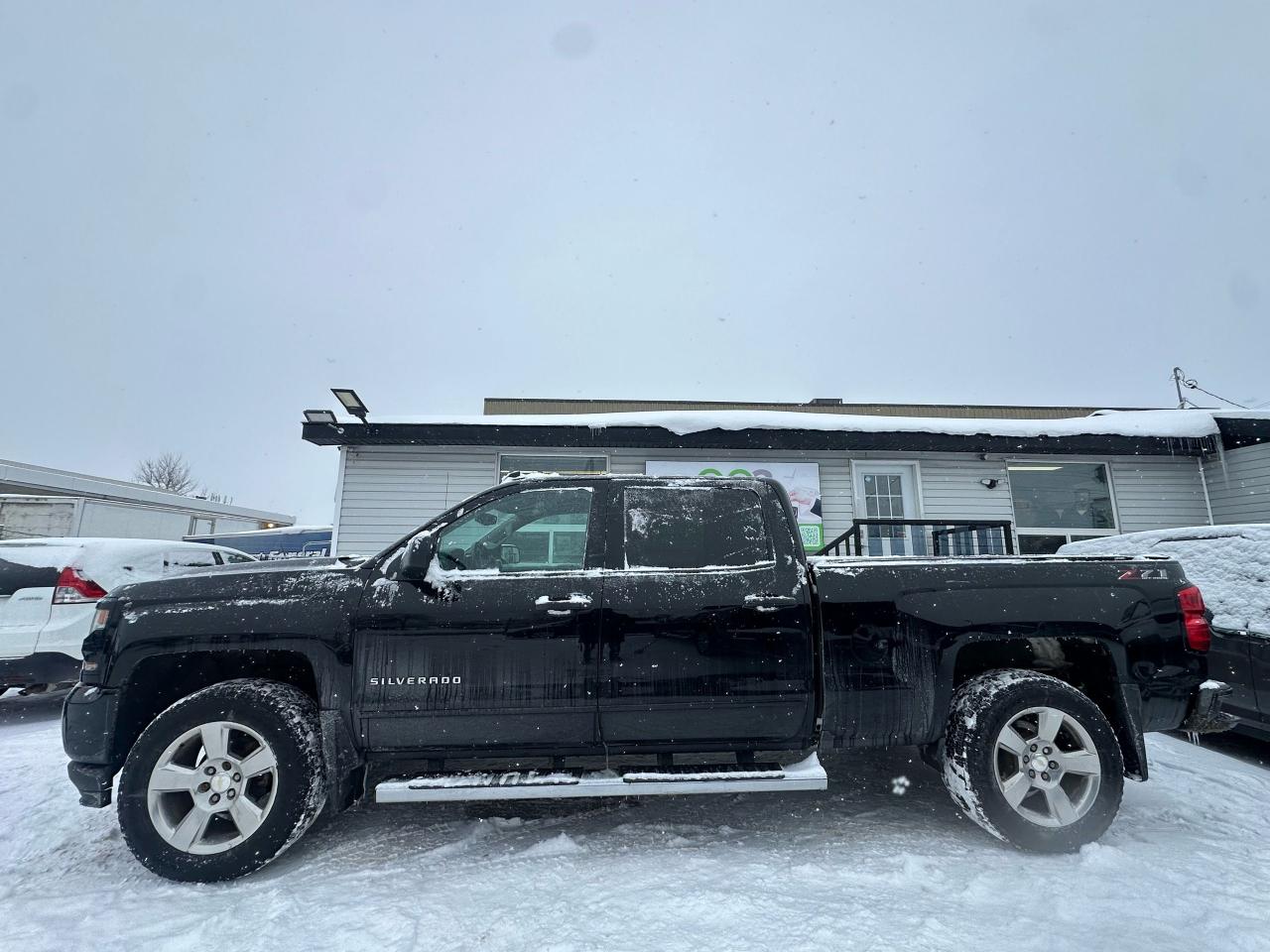 2018 Chevrolet Silverado 1500 CREW CAB LT W/Z71 PACKAGE Photo
