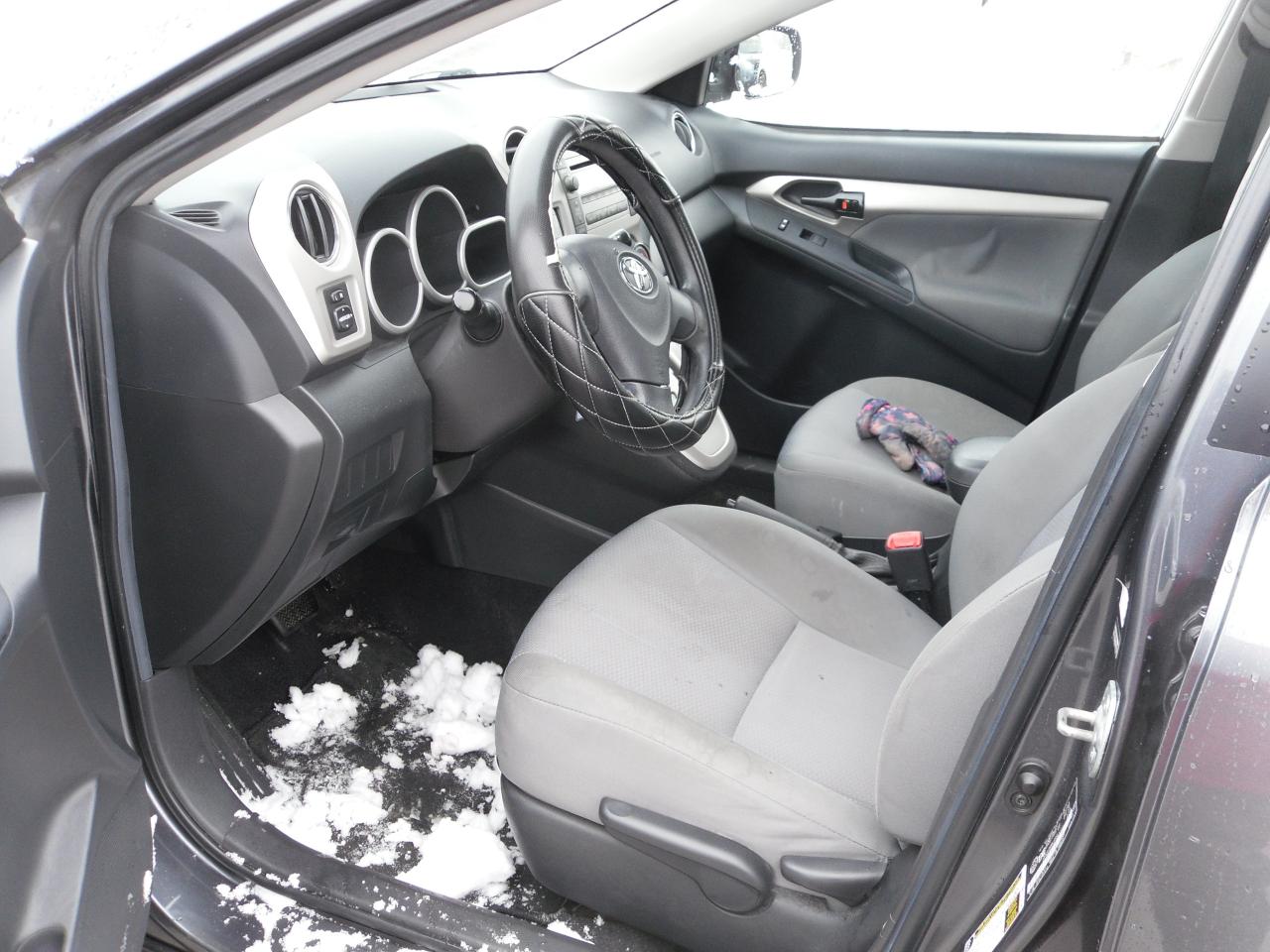 2010 Toyota Matrix auto Photo