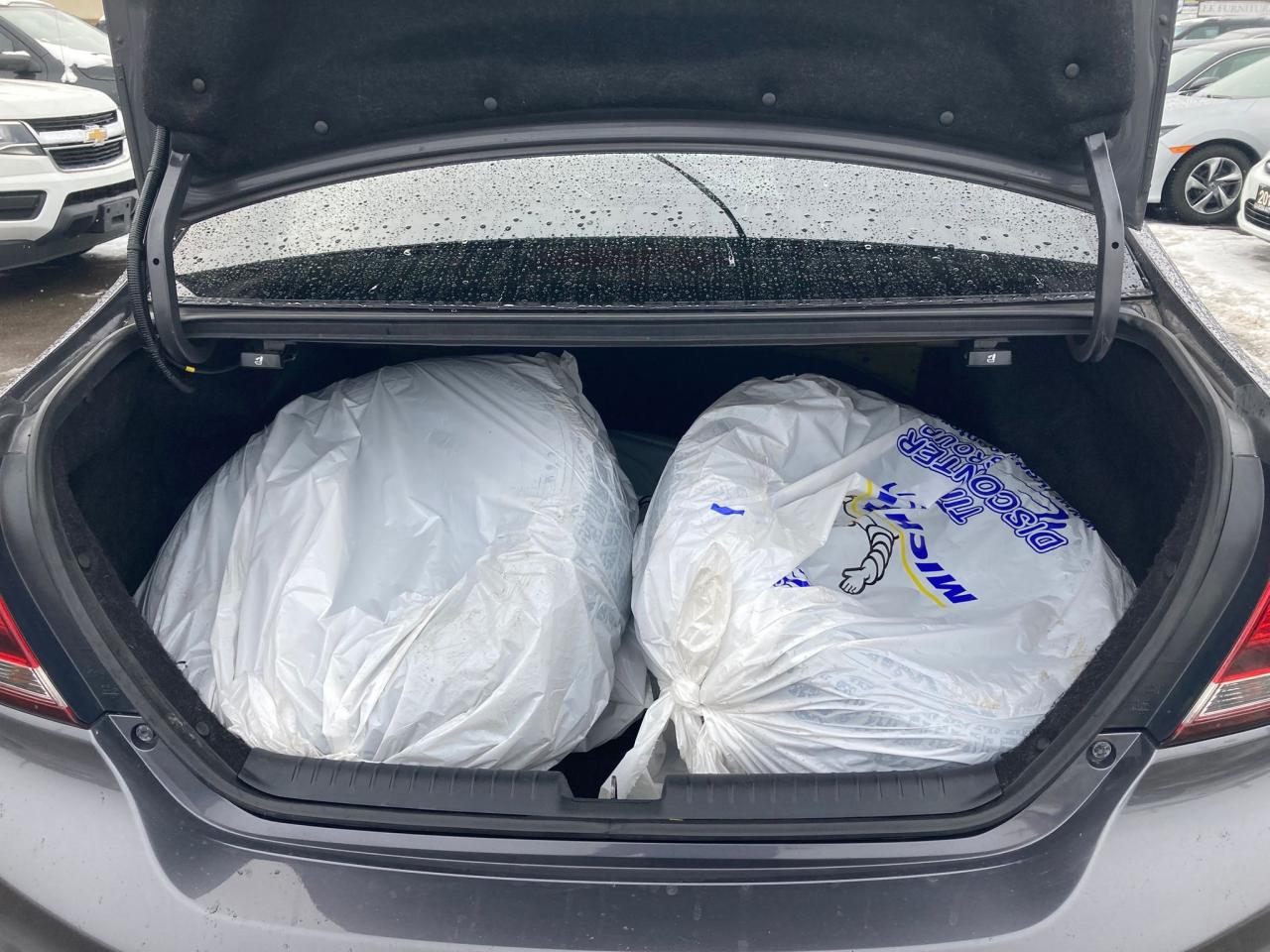 2015 Honda Civic EX SUNROOF NEW TIRES AND BRAKES SAFTEY CERTIFIED Photo