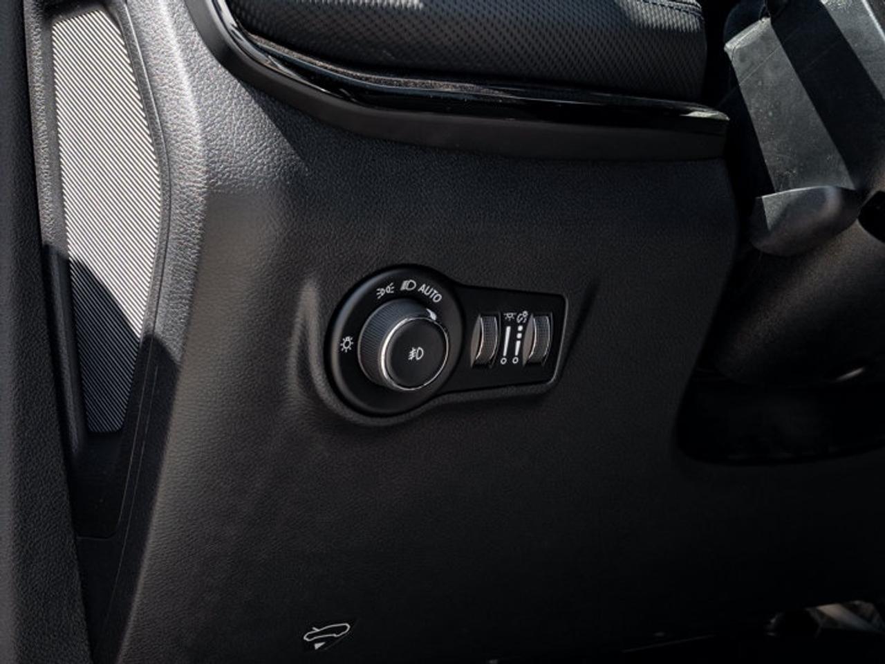 2026 Jeep Compass NORTH Photo