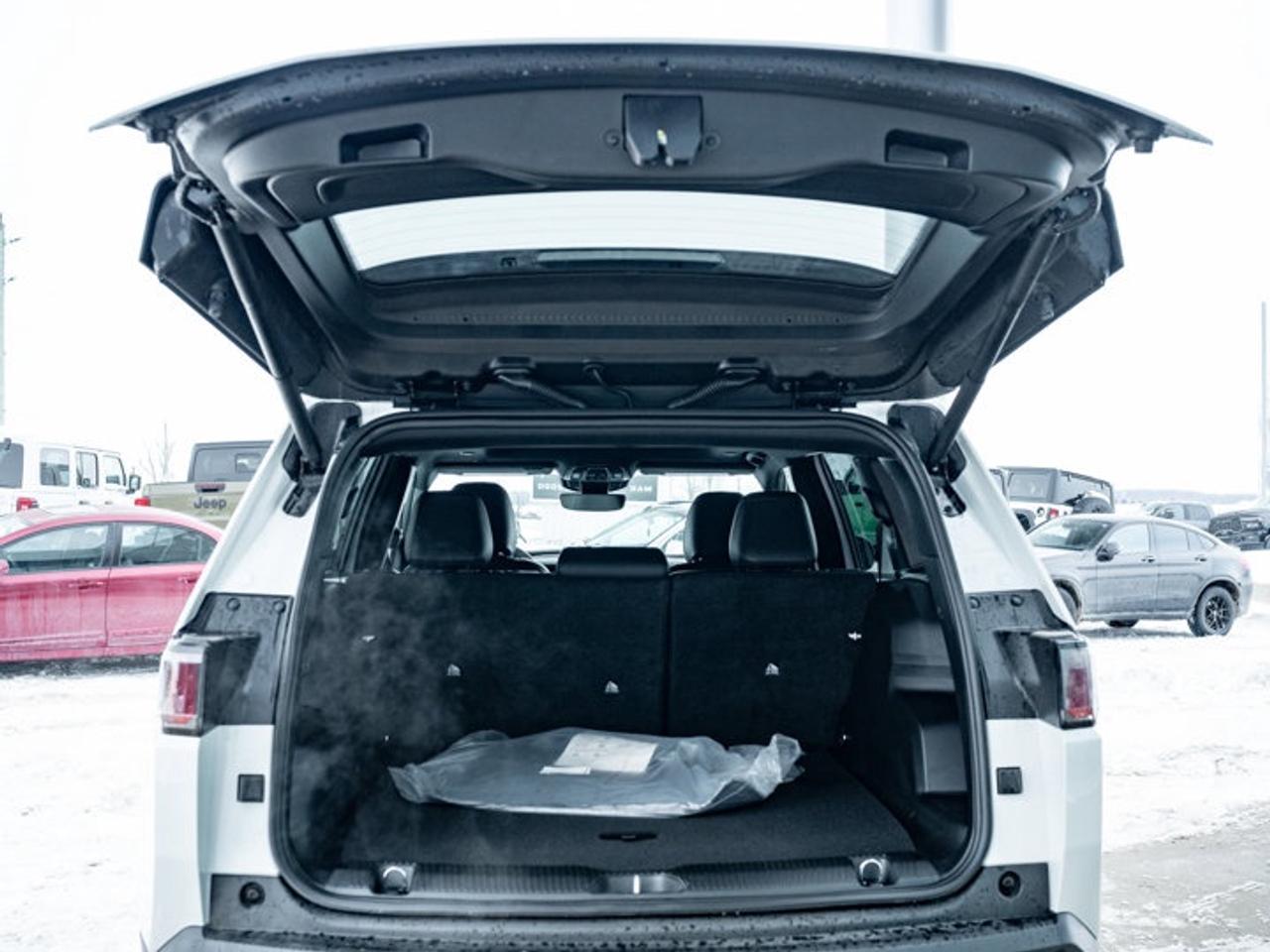 2026 Jeep Cherokee Limited Photo