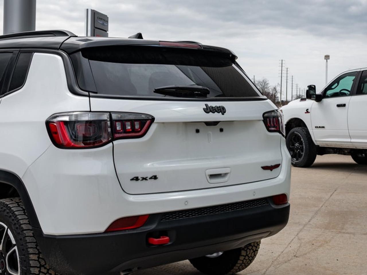 2026 Jeep Compass Trailhawk Photo