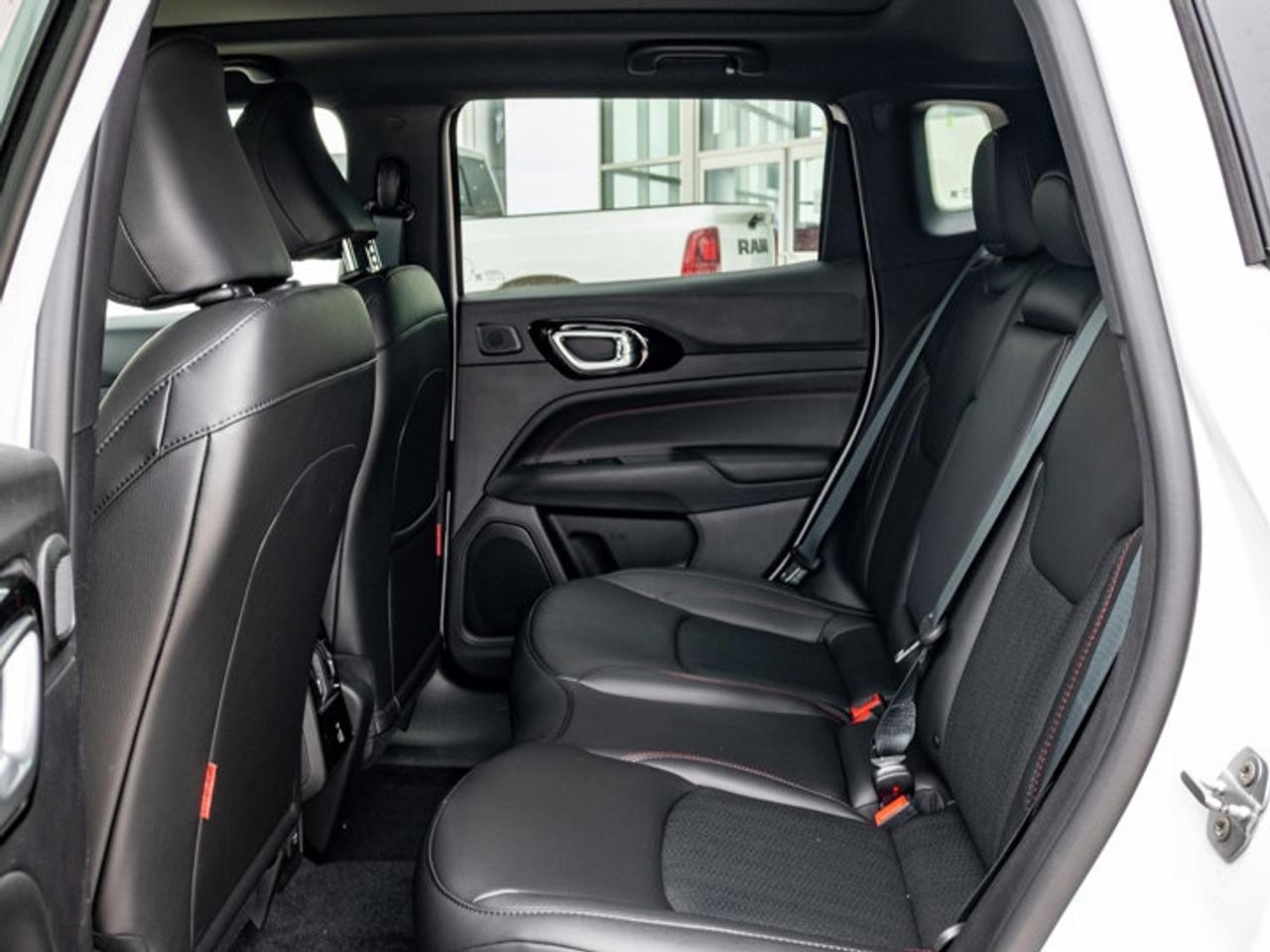 2026 Jeep Compass Trailhawk Photo