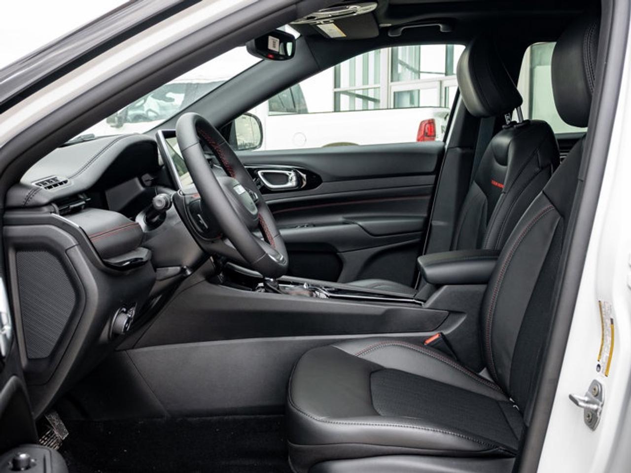 2026 Jeep Compass Trailhawk Photo