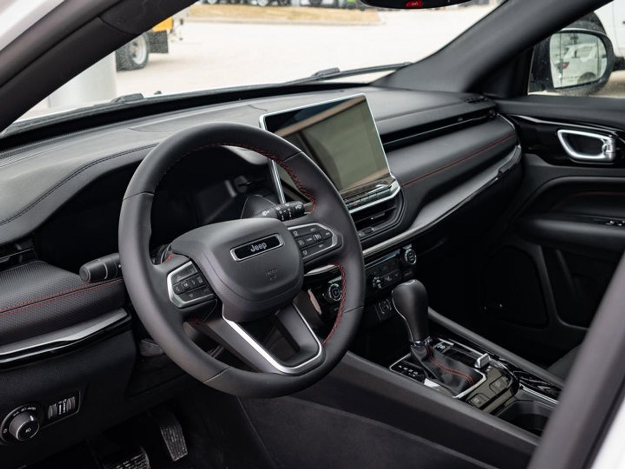 2026 Jeep Compass Trailhawk Photo