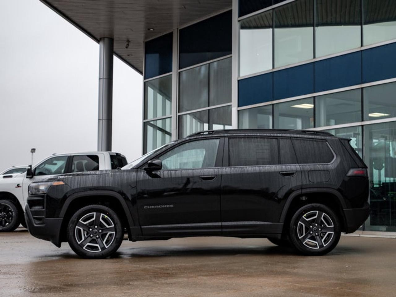 2026 Jeep Cherokee Limited Photo4