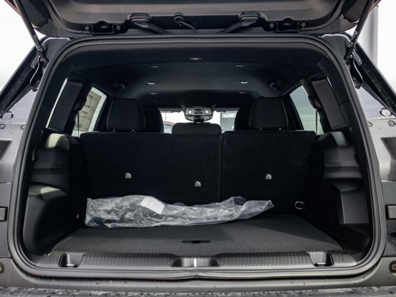 2026 Jeep Cherokee laredo Photo