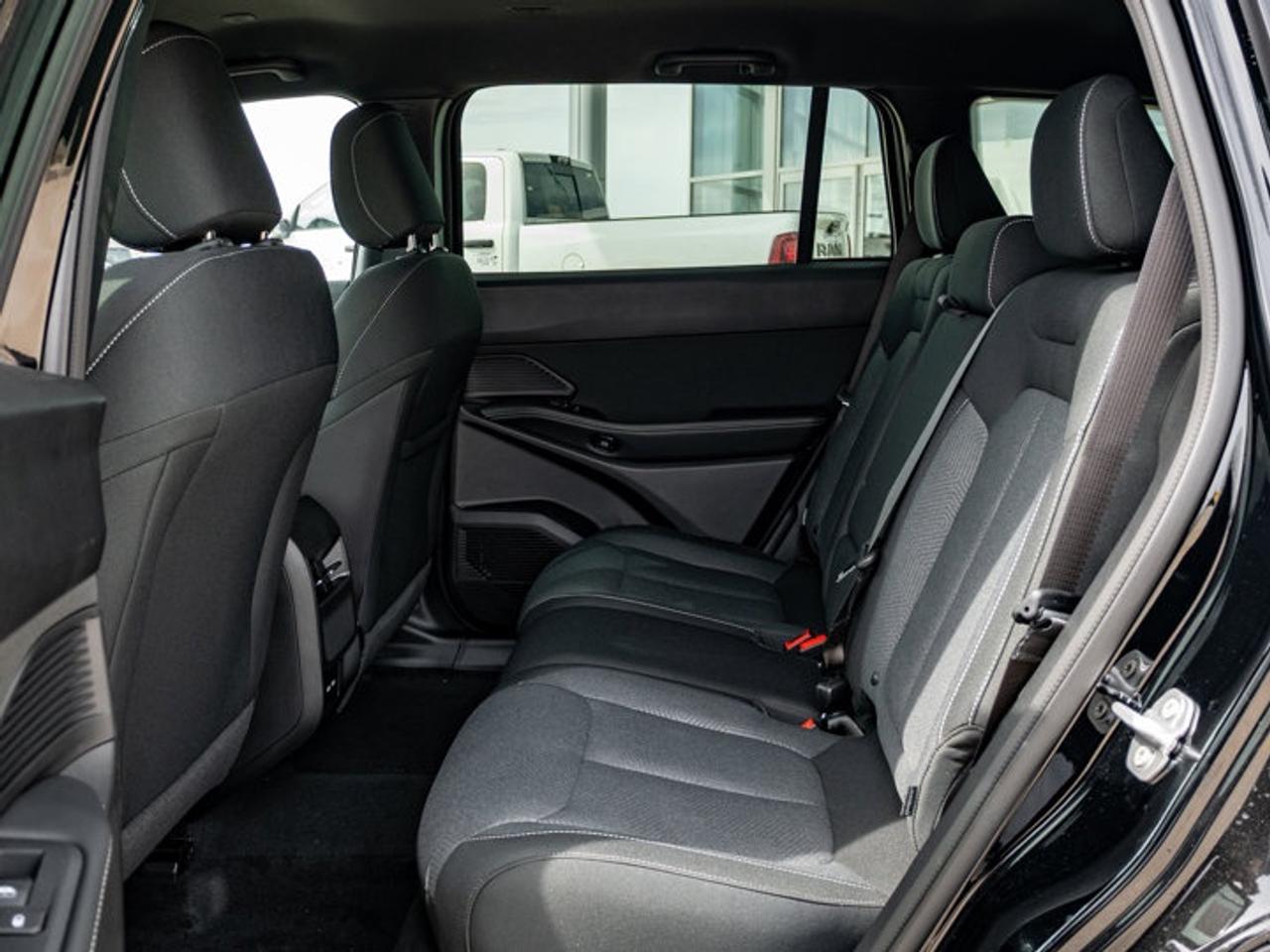 2026 Jeep Cherokee laredo Photo