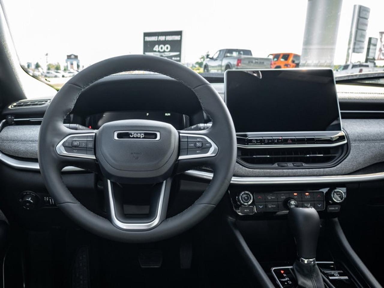 2026 Jeep Compass NORTH Photo2