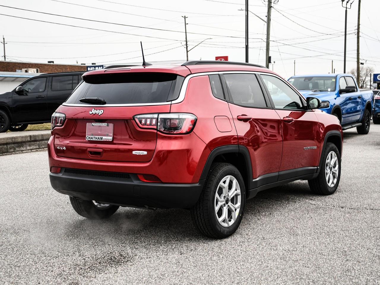 2026 Jeep Compass NORTH 4X4 Photo3
