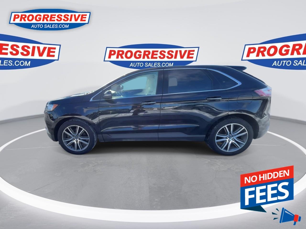 2019 Ford Edge Titanium Photo4