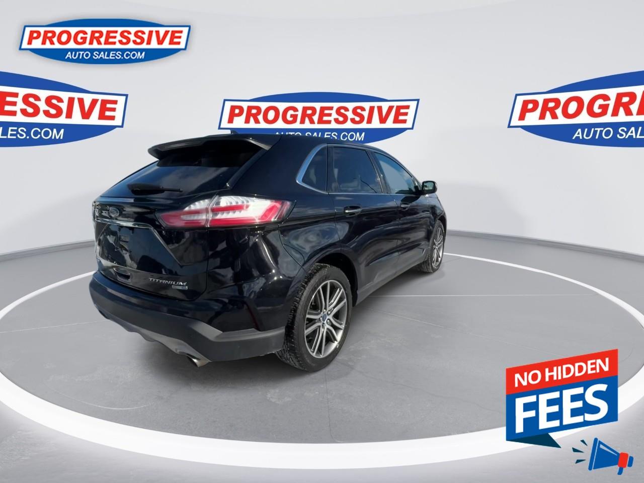 2019 Ford Edge Titanium Photo