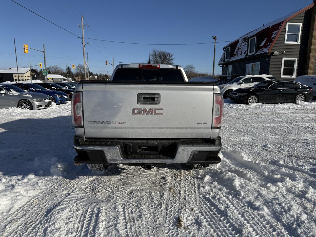 2018 GMC Canyon 4WD SLE Photo