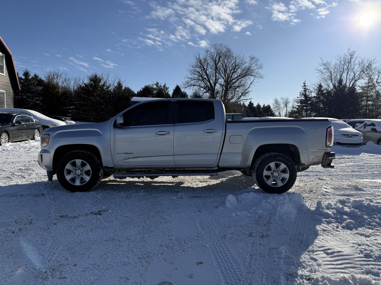 2018 GMC Canyon 4WD SLE Photo