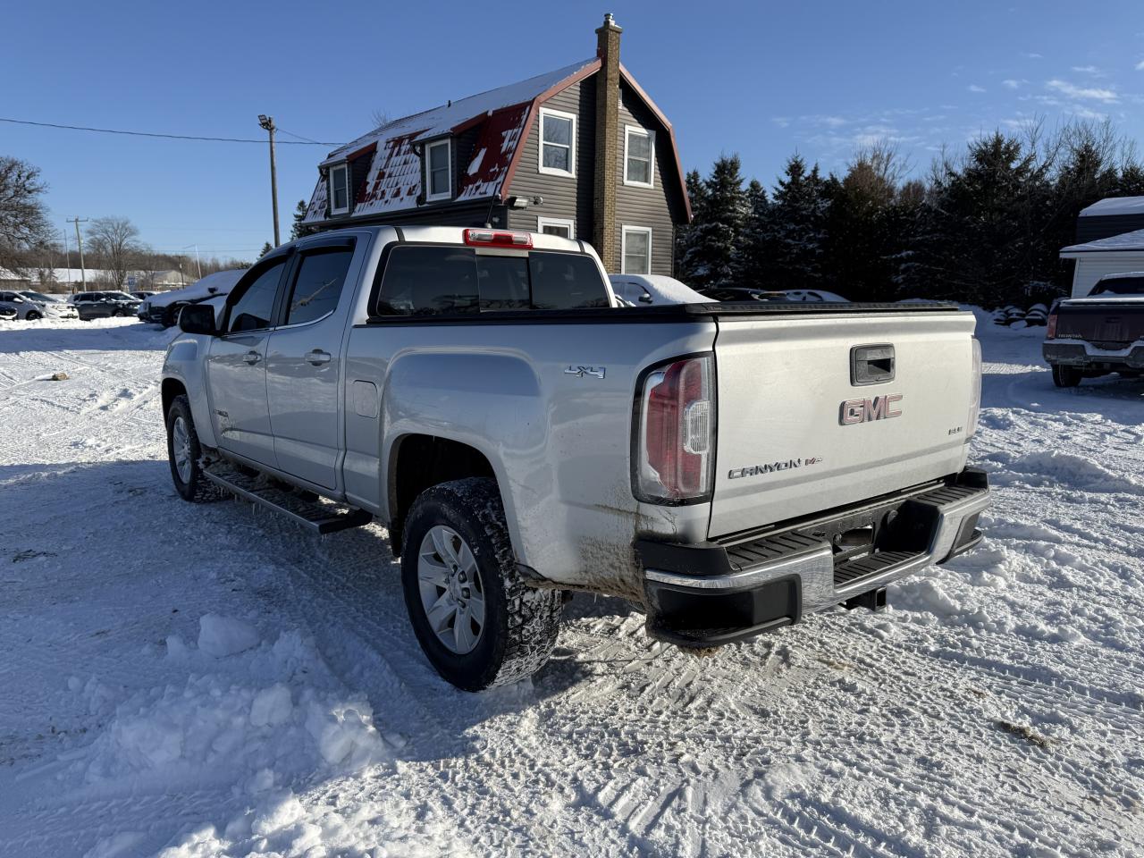2018 GMC Canyon 4WD SLE Photo4