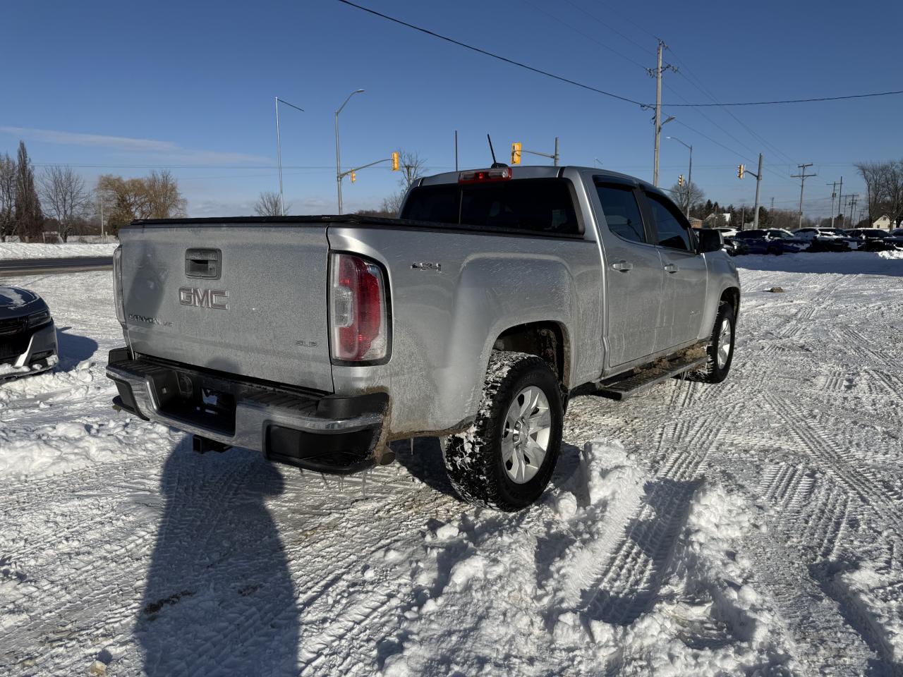 2018 GMC Canyon 4WD SLE Photo2