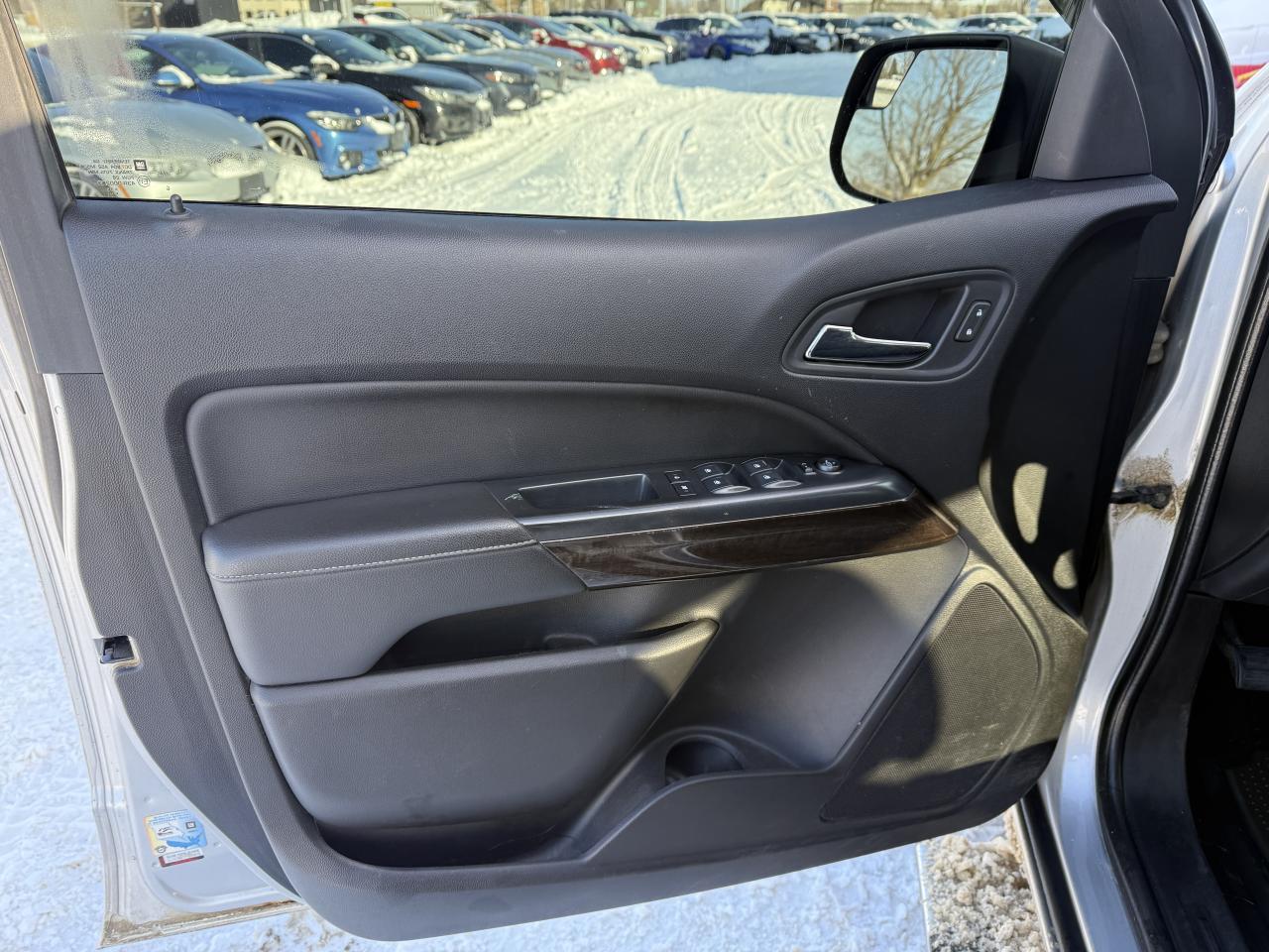 2018 GMC Canyon 4WD SLE Photo