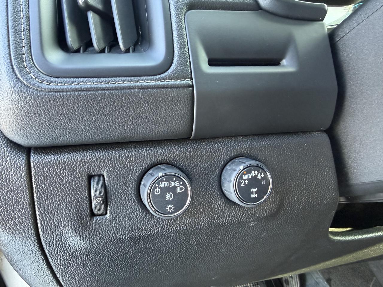 2018 GMC Canyon 4WD SLE Photo