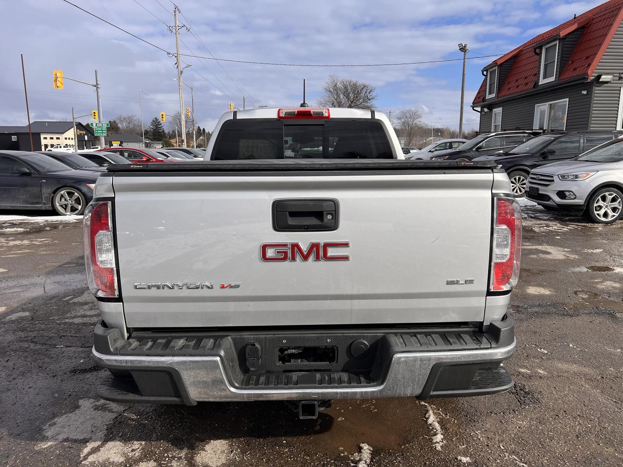 2018 GMC Canyon 4WD SLE Photo3
