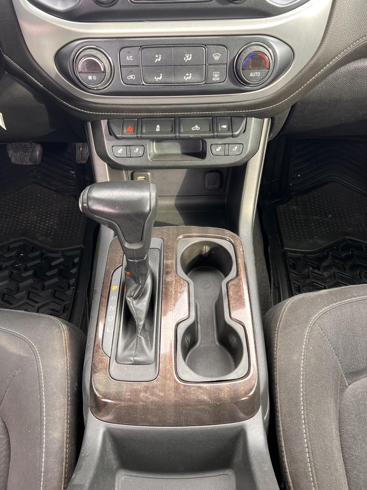 2018 GMC Canyon 4WD SLE Photo