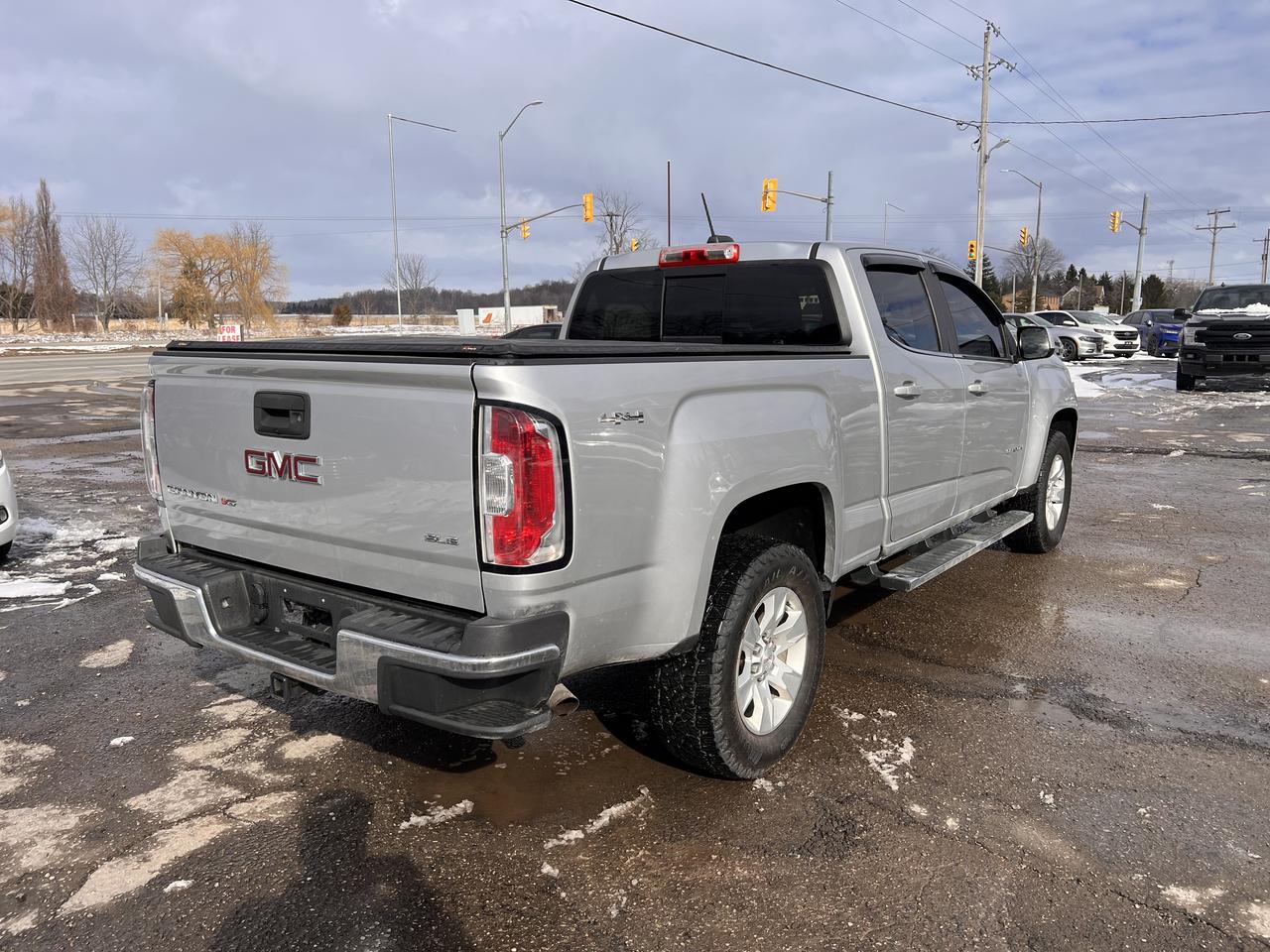 2018 GMC Canyon 4WD SLE Photo