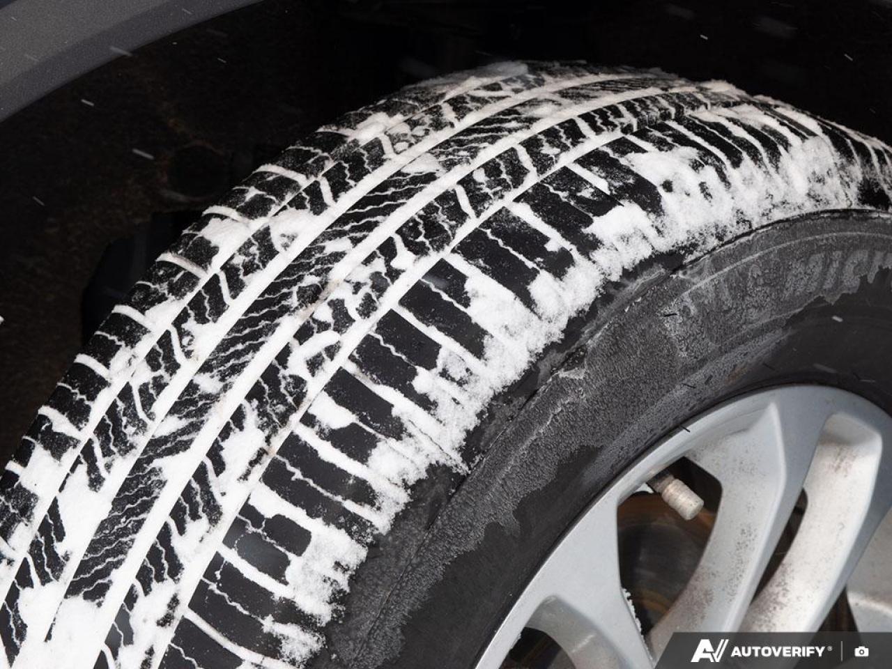 2022 Ford Escape SE Hybrid Cold Weather Package Photo