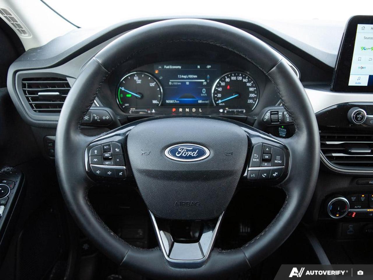 2022 Ford Escape SE Hybrid Cold Weather Package Photo