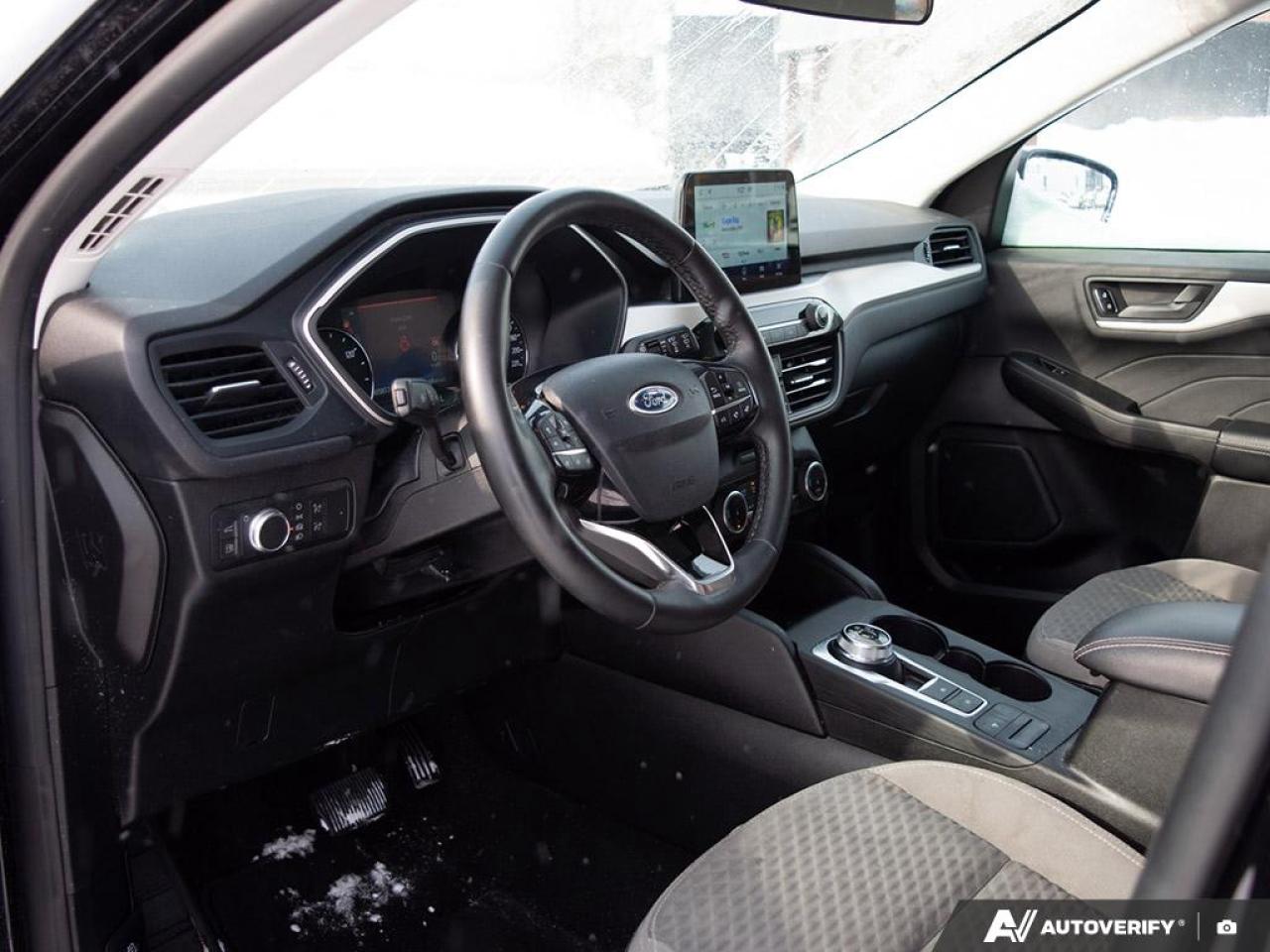 2022 Ford Escape SE Hybrid Cold Weather Package Photo