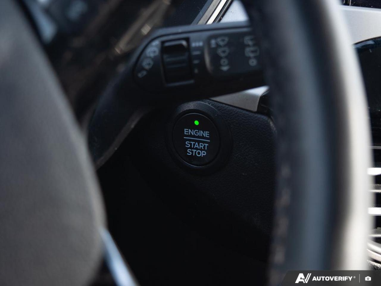 2022 Ford Escape SE Hybrid Cold Weather Package Photo