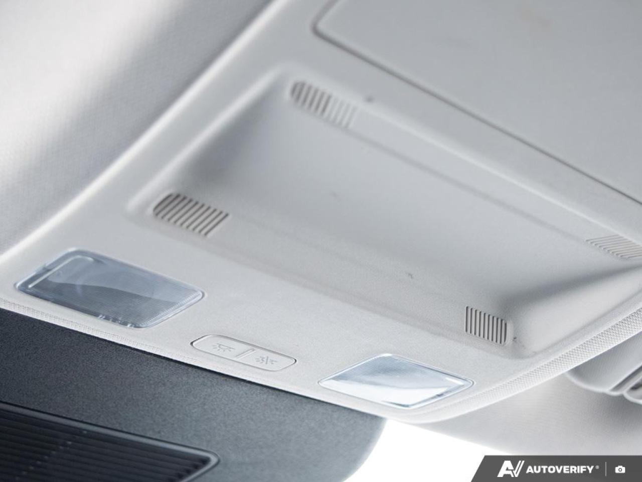 2022 Ford Escape SE Hybrid Cold Weather Package Photo