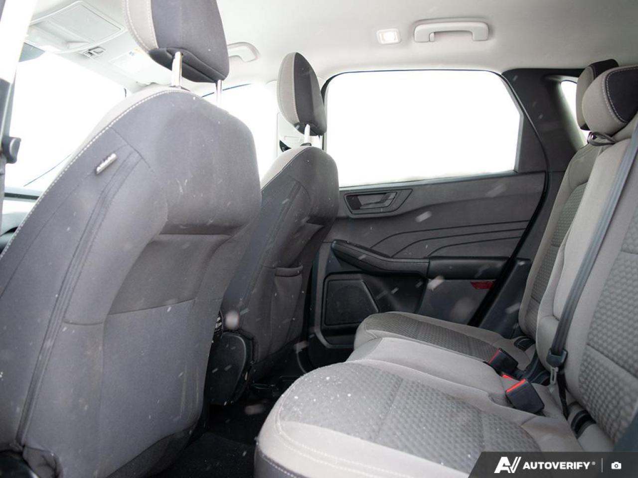 2022 Ford Escape SE Hybrid Cold Weather Package Photo