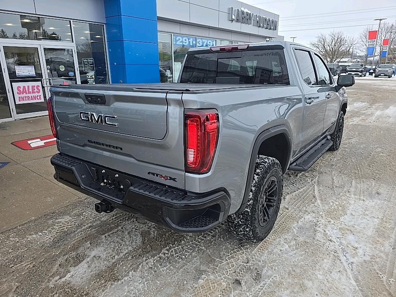 2026 GMC Sierra 1500 AT4X Photo2