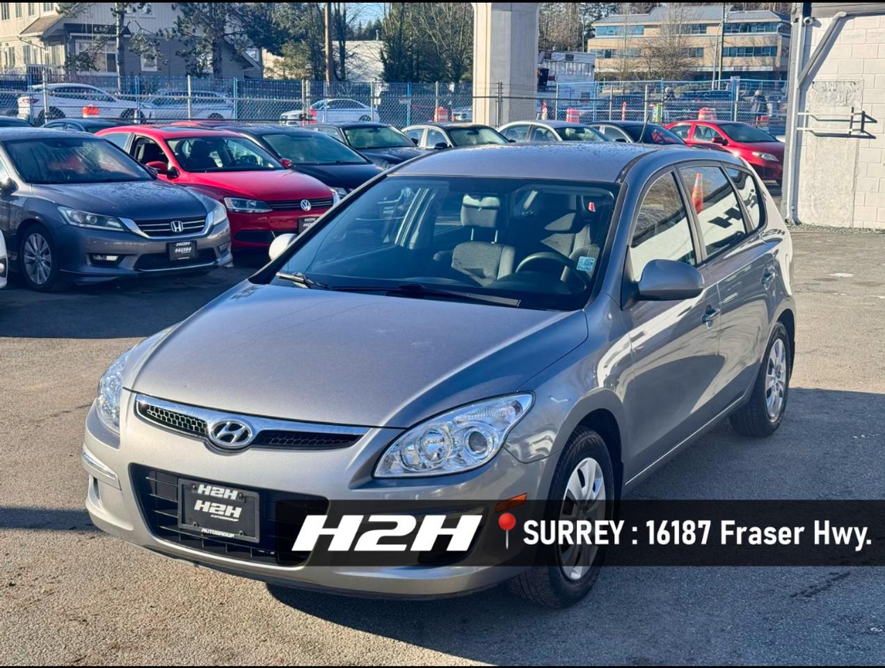 2011 Hyundai Elantra Touring FINANCING AVAILABLE Photo1