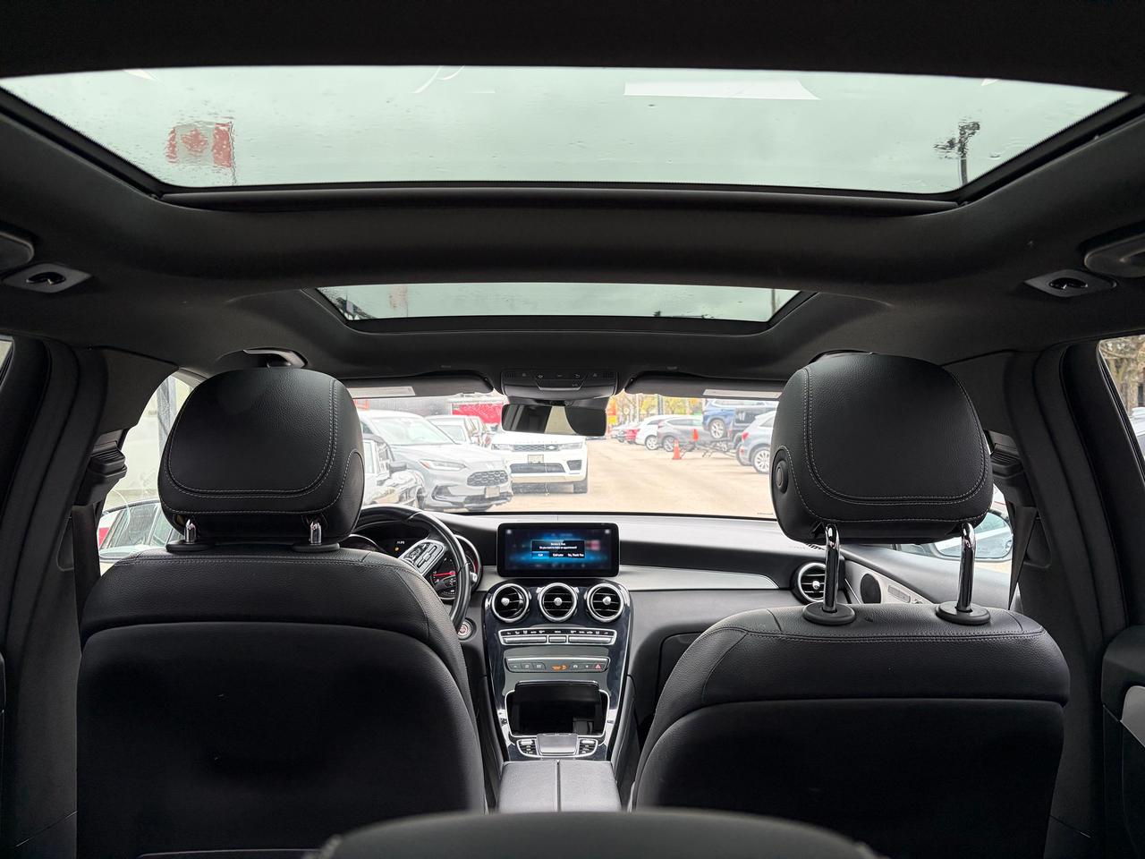 2022 Mercedes-Benz GLC-Class GLC 300 Photo