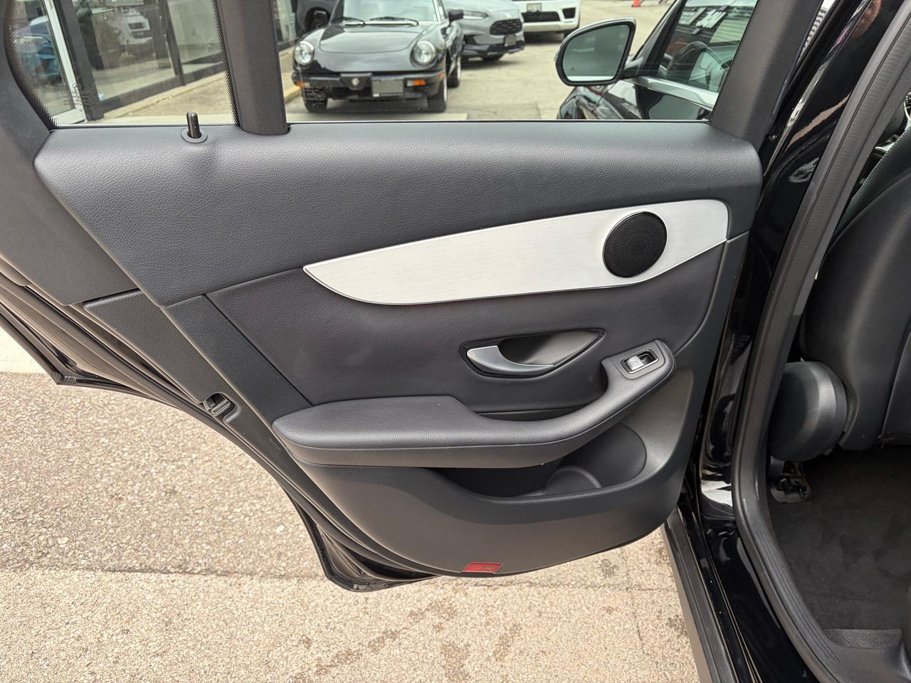2022 Mercedes-Benz GLC-Class GLC 300 Photo