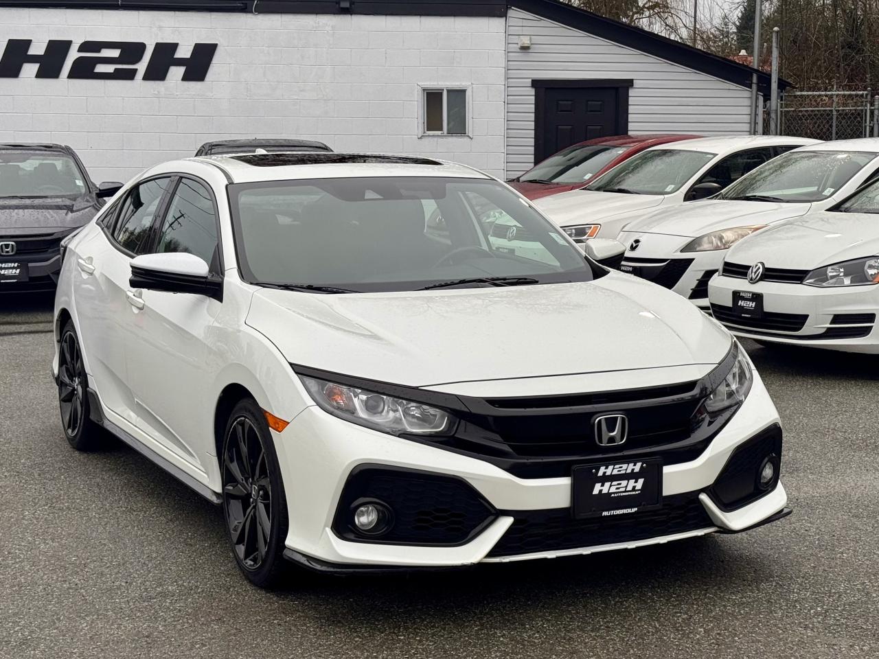 2019 Honda Civic FINANCING AVAILABLE Photo3