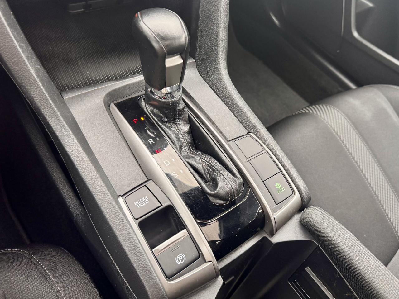 2019 Honda Civic FINANCING AVAILABLE Photo12