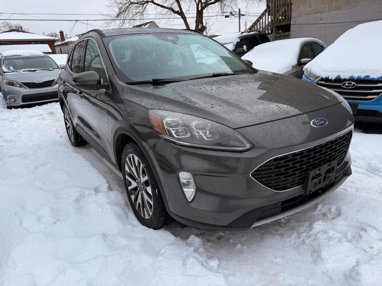 2020 Ford Escape Titanium Hybrid AWD Photo