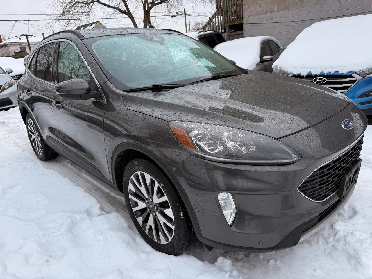 2020 Ford Escape Titanium Hybrid AWD Photo