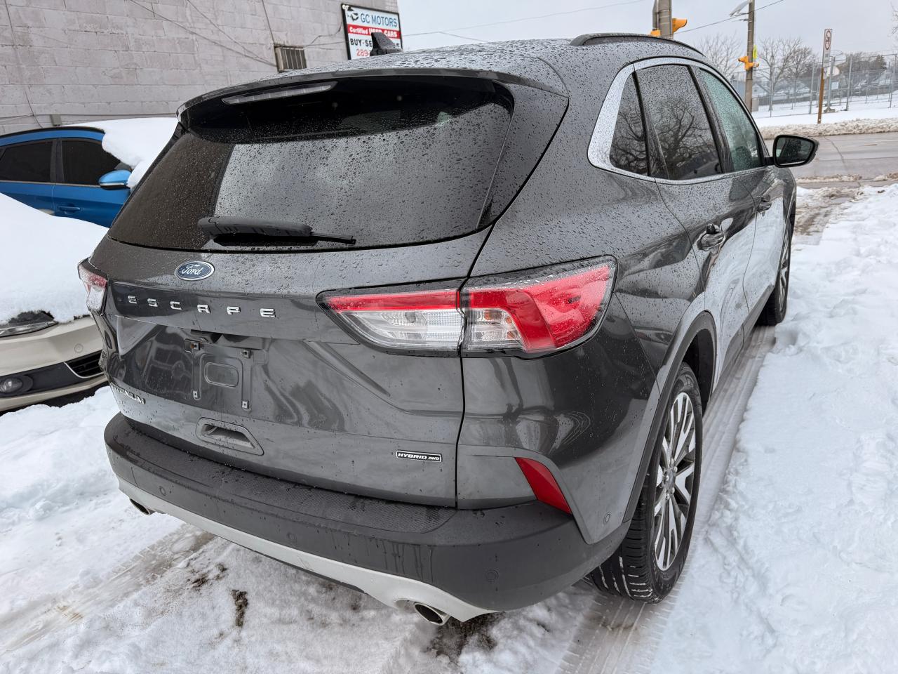 2020 Ford Escape Titanium Hybrid AWD Photo