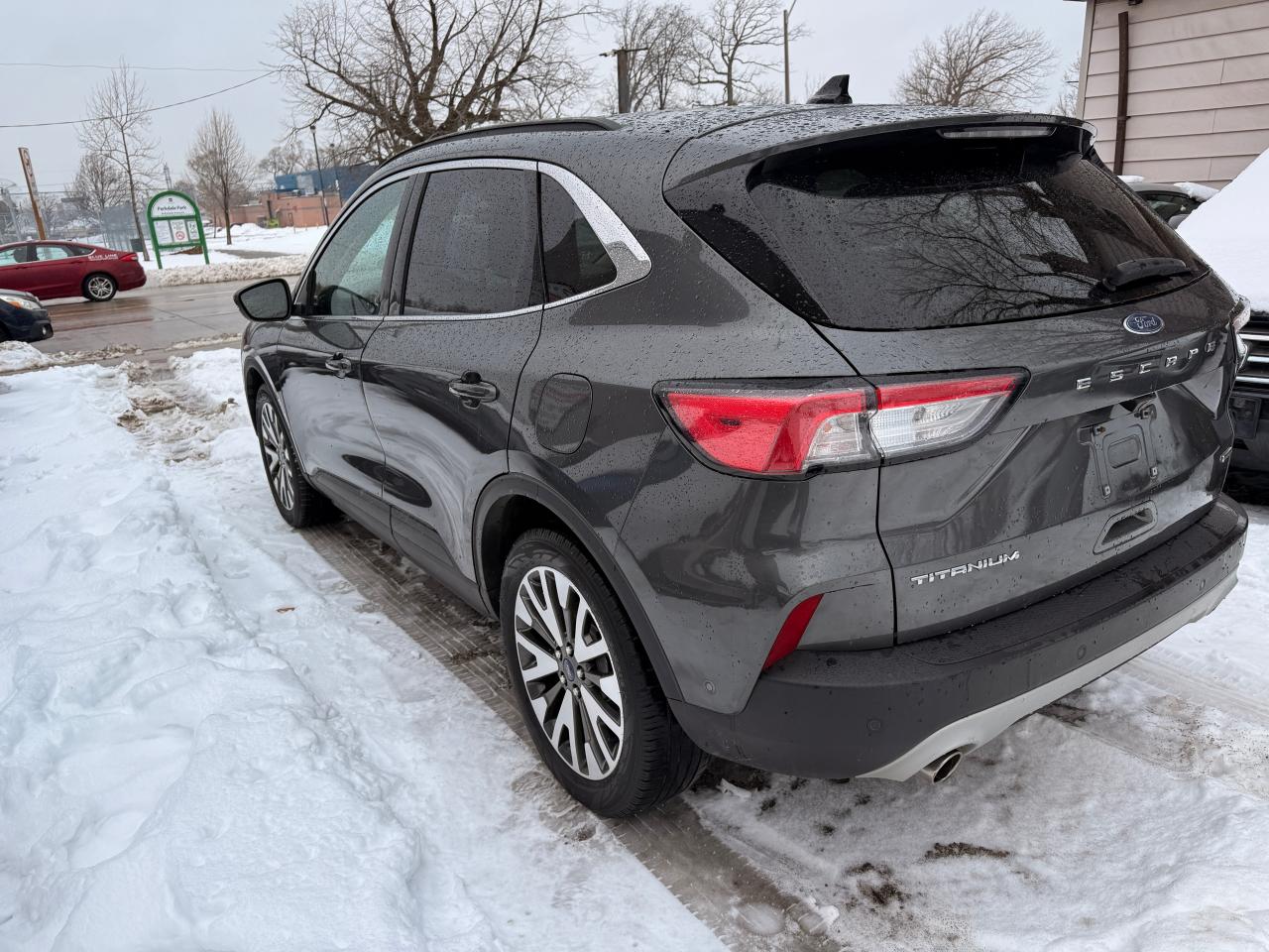 2020 Ford Escape Titanium Hybrid AWD Photo
