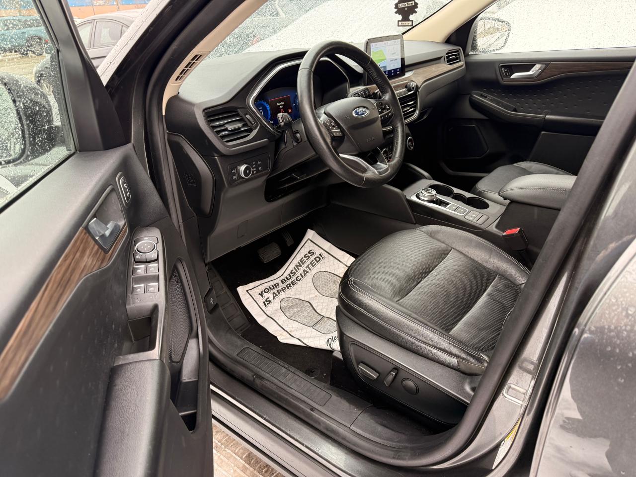 2020 Ford Escape Titanium Hybrid AWD Photo