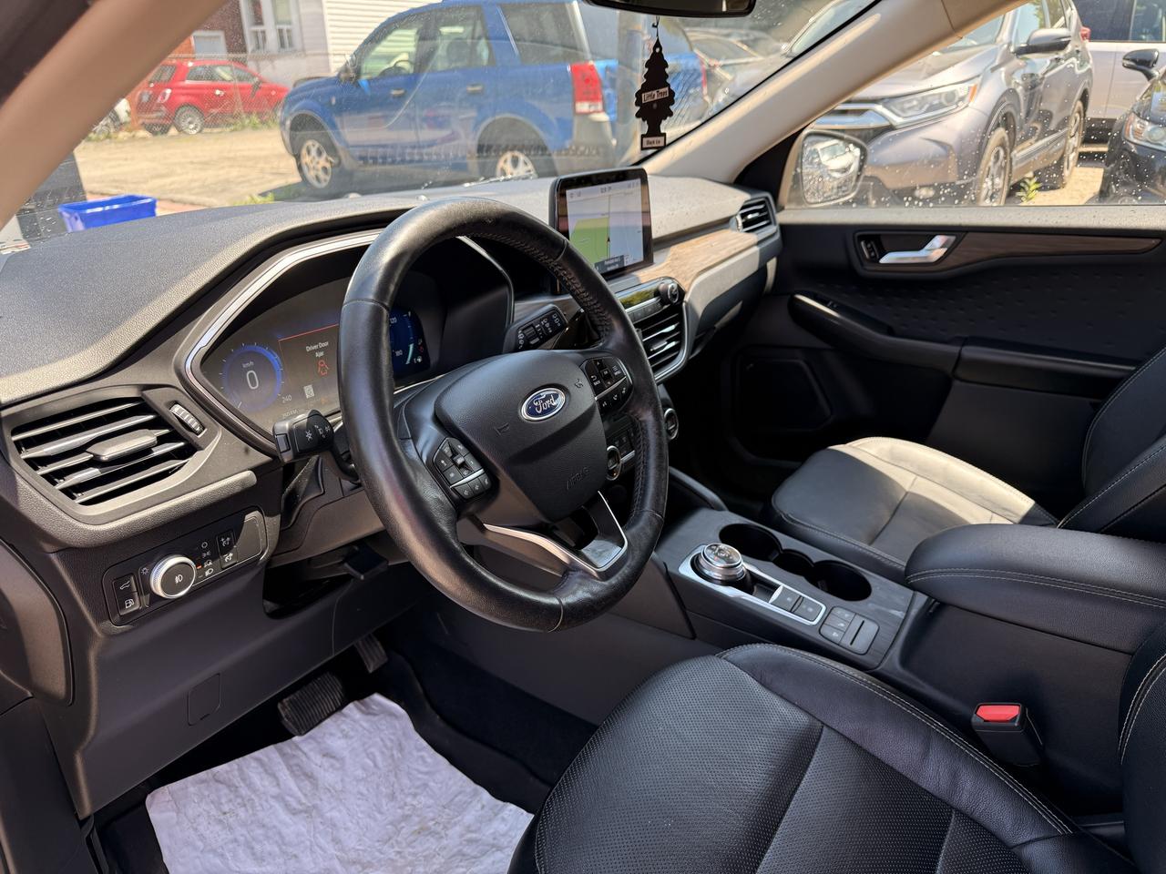 2020 Ford Escape Titanium Hybrid AWD Photo