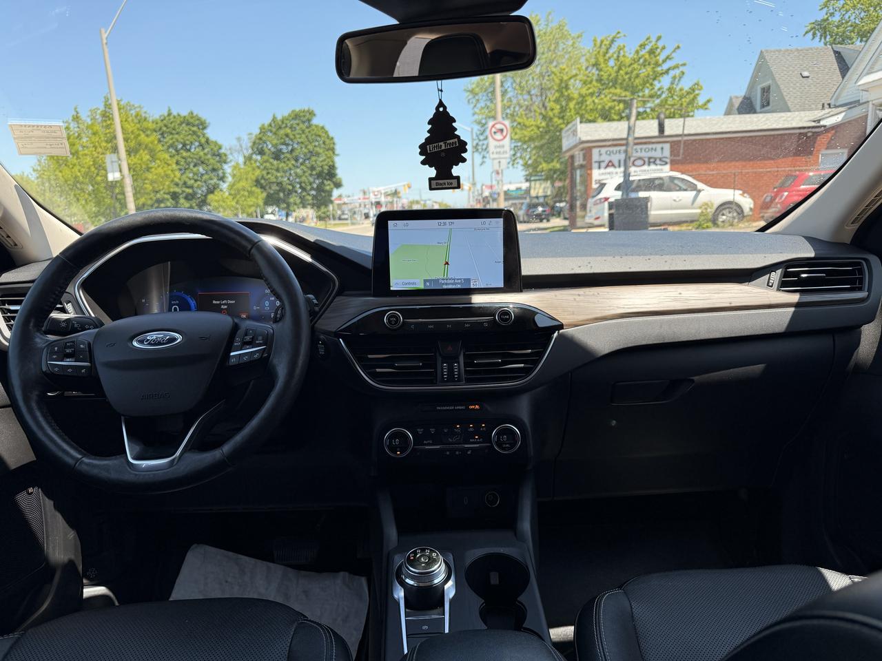 2020 Ford Escape Titanium Hybrid AWD Photo