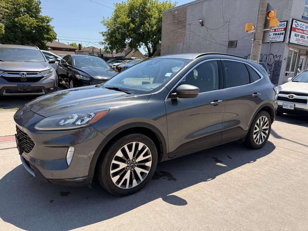 2020 Ford Escape Titanium Hybrid AWD Photo