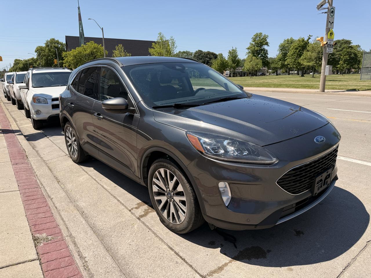 2020 Ford Escape Titanium Hybrid AWD Photo